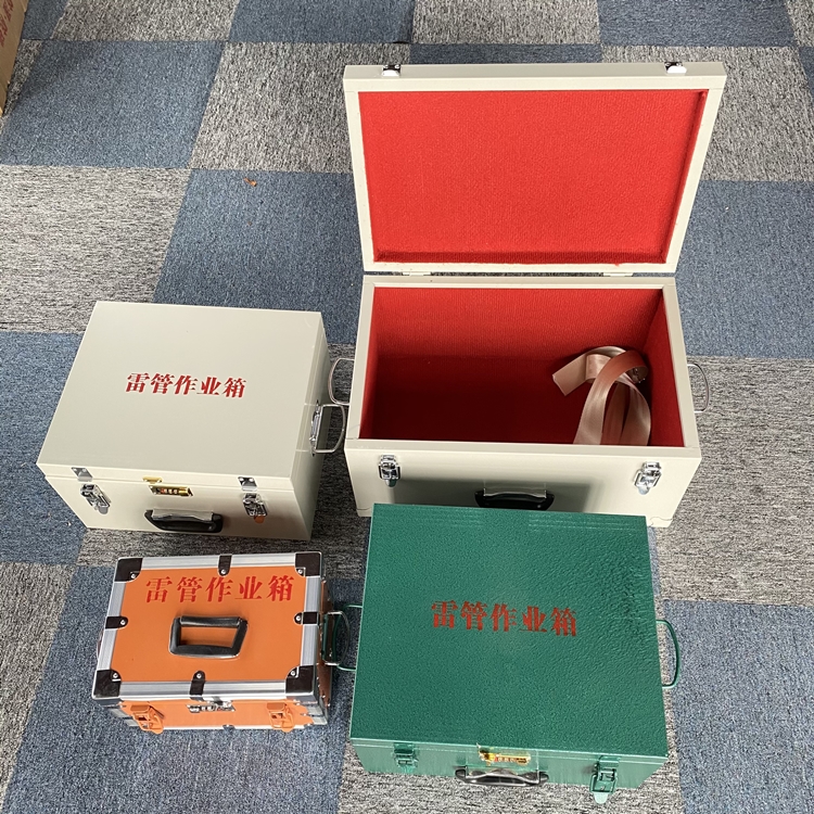 金堂爆破工程作业箱如何选择？玻璃钢与传统材质的全面对比